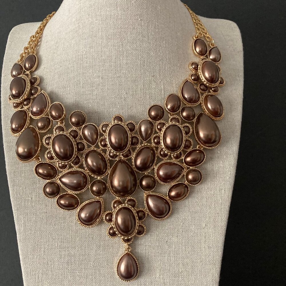 Amrita Singh collar necklace NWT